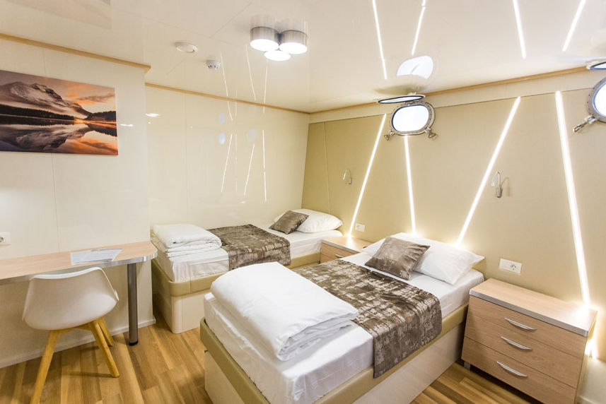 Twin Cabin - Katarina Line Deluxe Superior