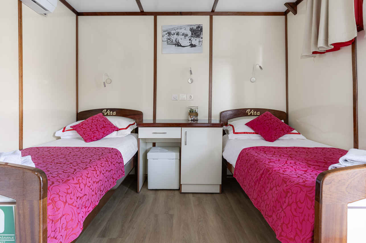 Twin Cabin - Idriva Deluxe
