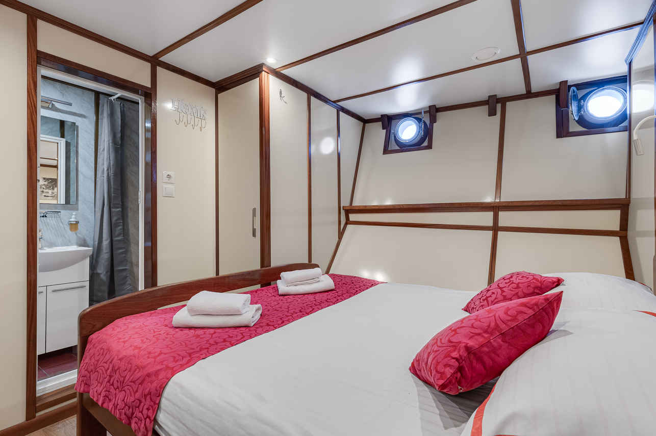 Vita - Double Cabins
