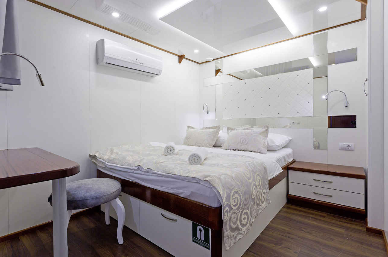 Solaris - Double Cabins