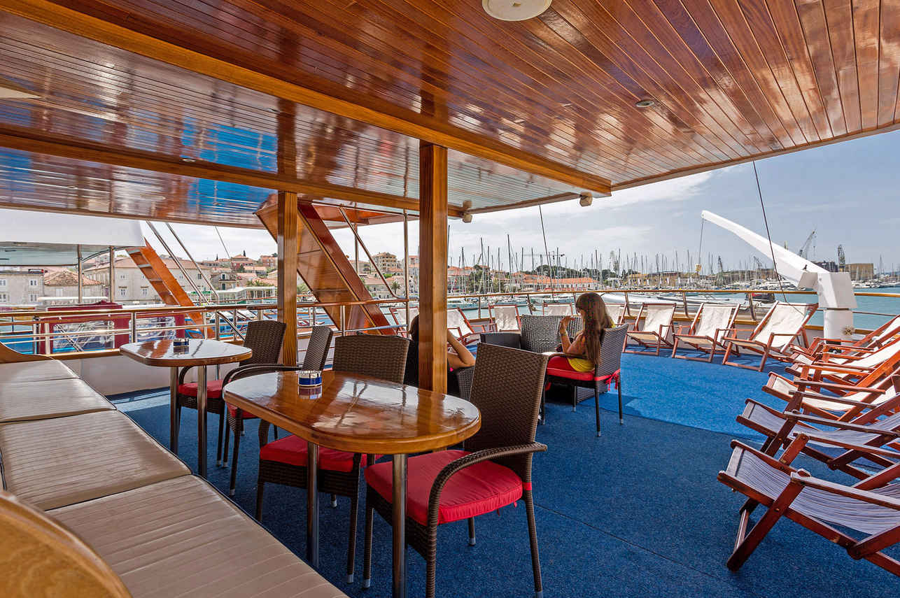 Amore - Outdoor Lounge