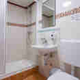 Amore - En-suite Bathrooms