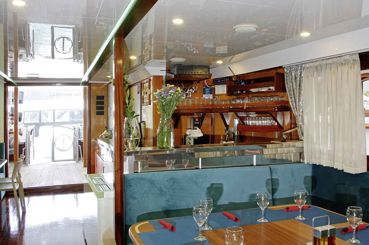 Azimut - Dining Room