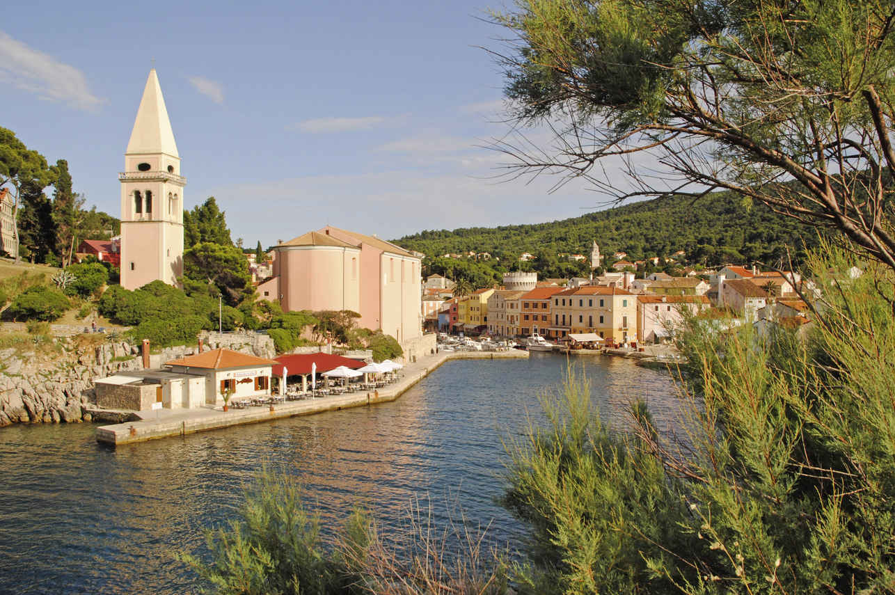 #islandexploration  - Idriva Premium