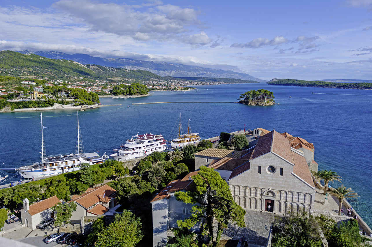 Esplorazione dell'isola - Idriva Premium