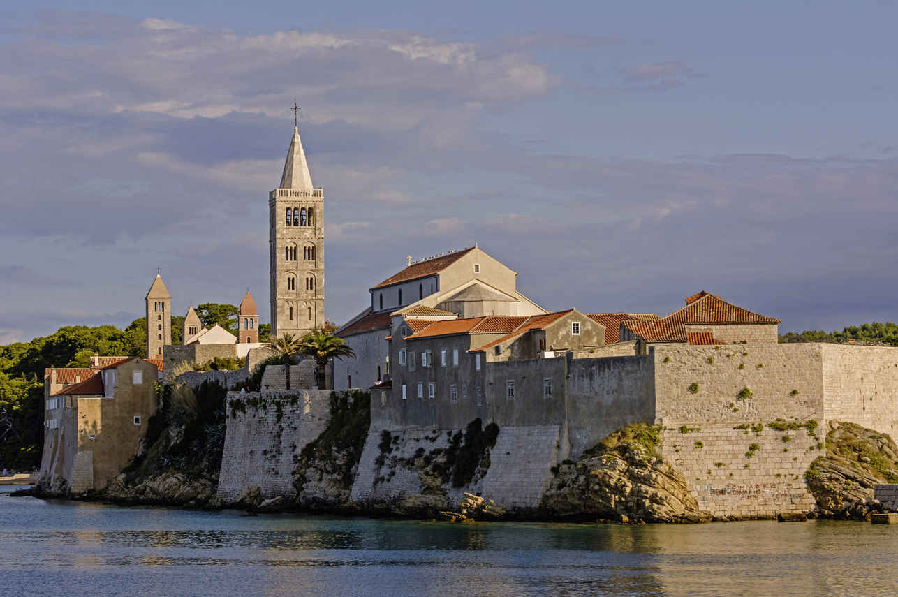 Esplorazione dell'isola - Idriva Premium