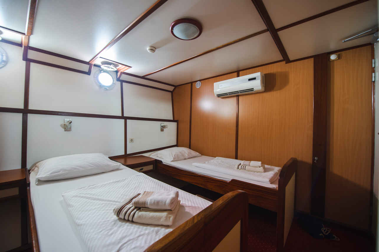 #twincabin  - Idriva Premium