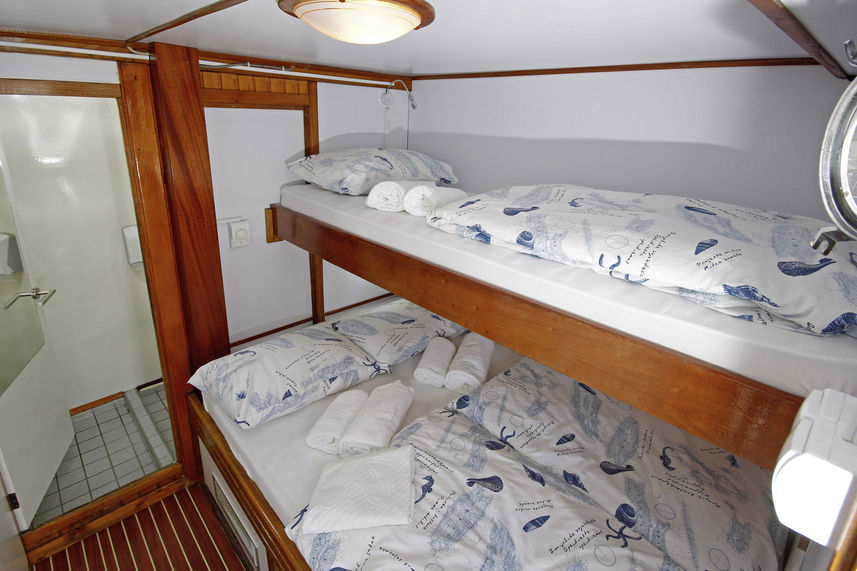 Otac Ivan - Triple Cabins