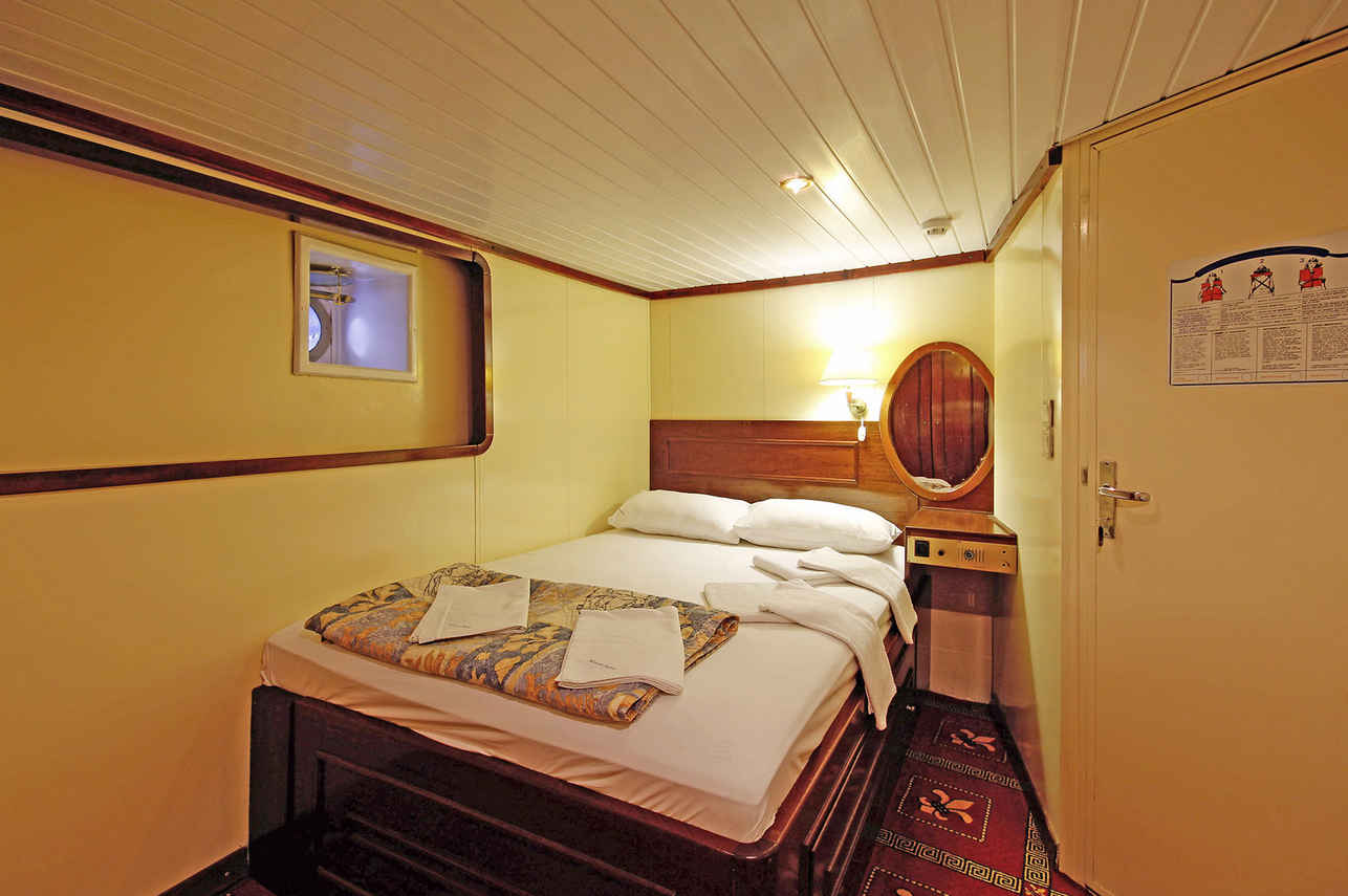 Kruna Mora - Double Cabins