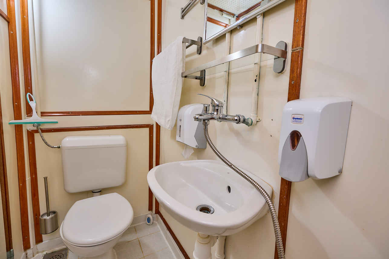 #en-suitebathrooms  - Idriva Comfort Plus