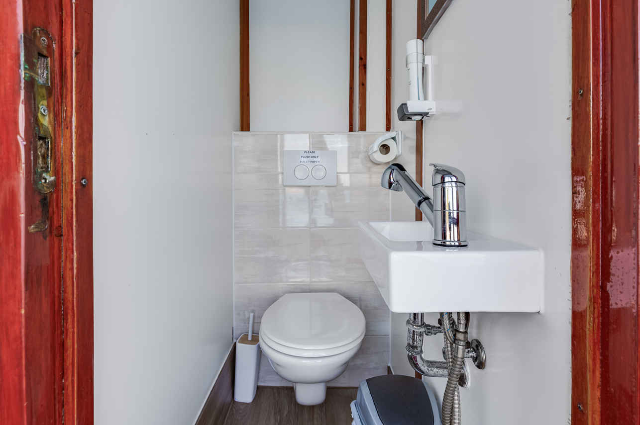 #en-suitebathrooms  - Idriva Comfort Plus