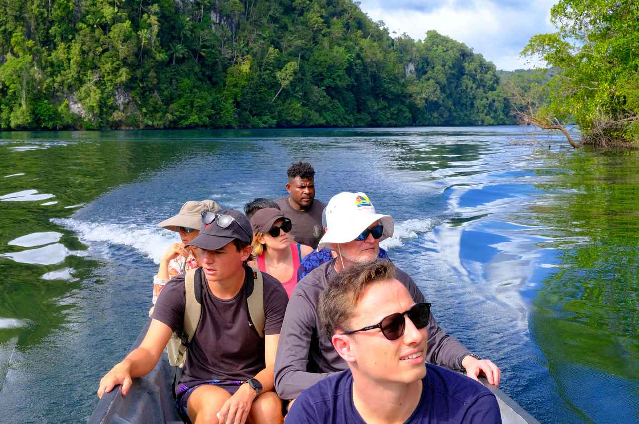 Island Exploration - Bugis