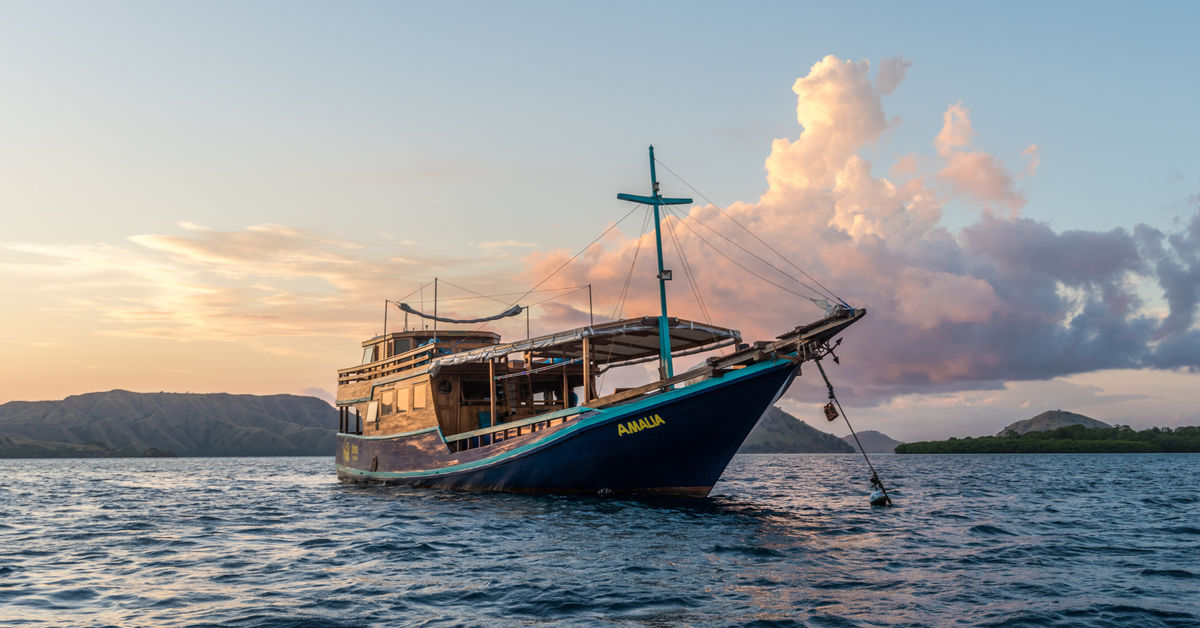 Amalia Komodo — vessel photograph