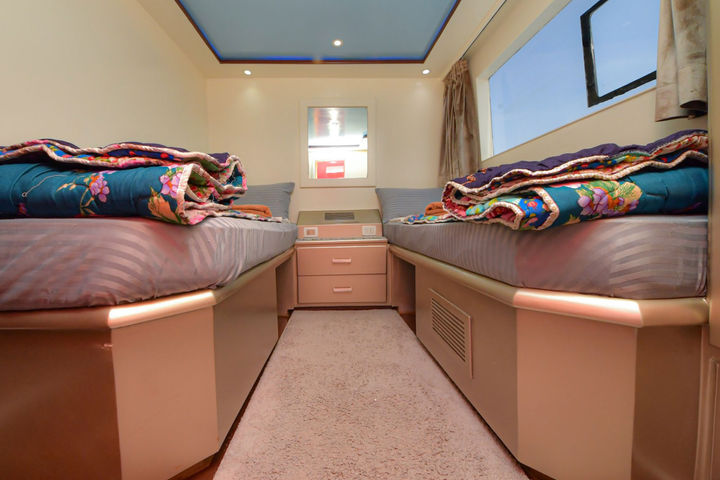 Twin Cabin Lower Deck