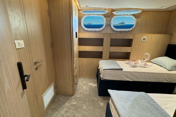 Deluxe Stateroom