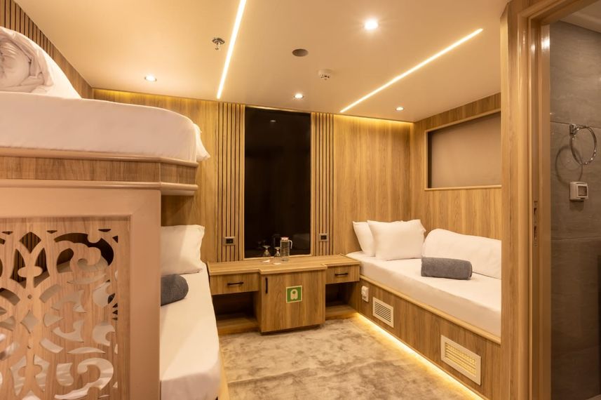 Cabina twin  - Saudi Pioneer