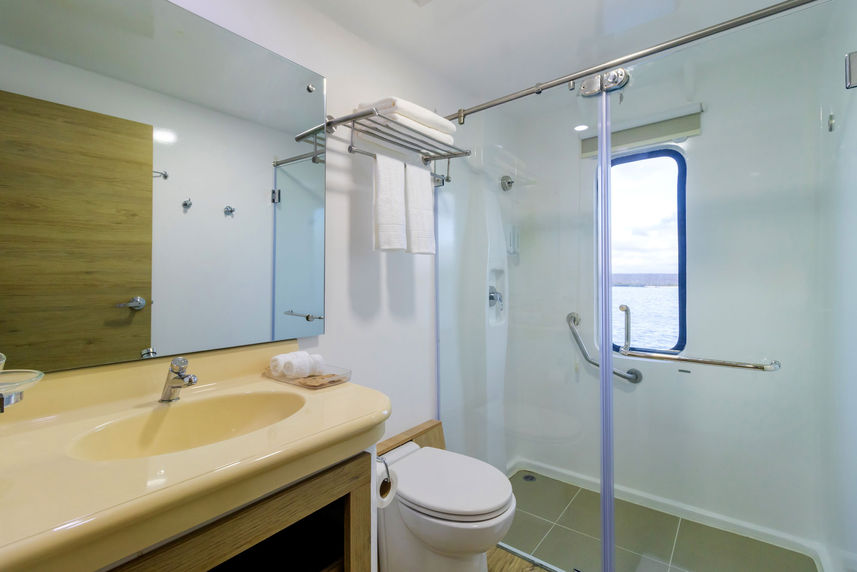 En-Suite bathrooms - Grand Queen Beatriz