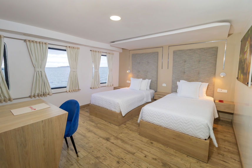 Standard Cabin - Grand Queen Beatriz