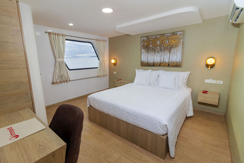 Junior Suite  - Grand Queen Beatriz - Galapagos