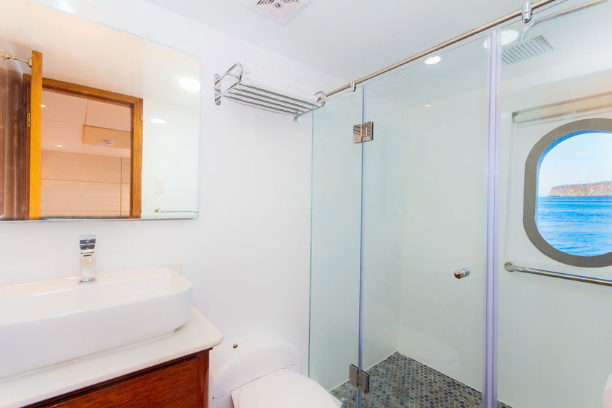 En-Suite bathrooms - Grand Daphne