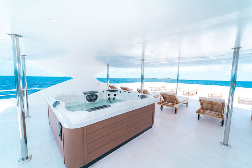 Jacuzzi - Maldives Legend Odyssey