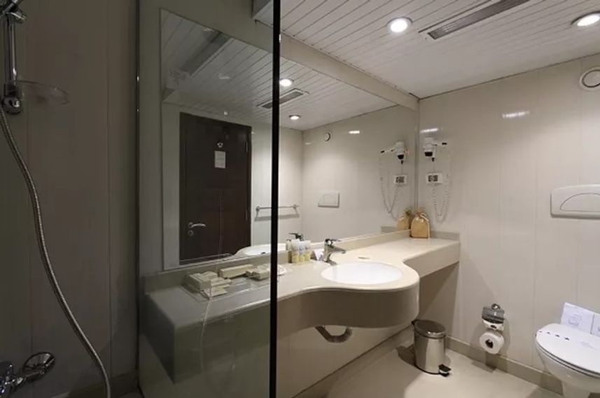 En-Suite bathrooms - Iberotel Crown Empress