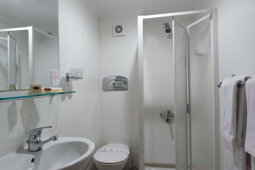 En-suite badkamers - Iberotel Helio