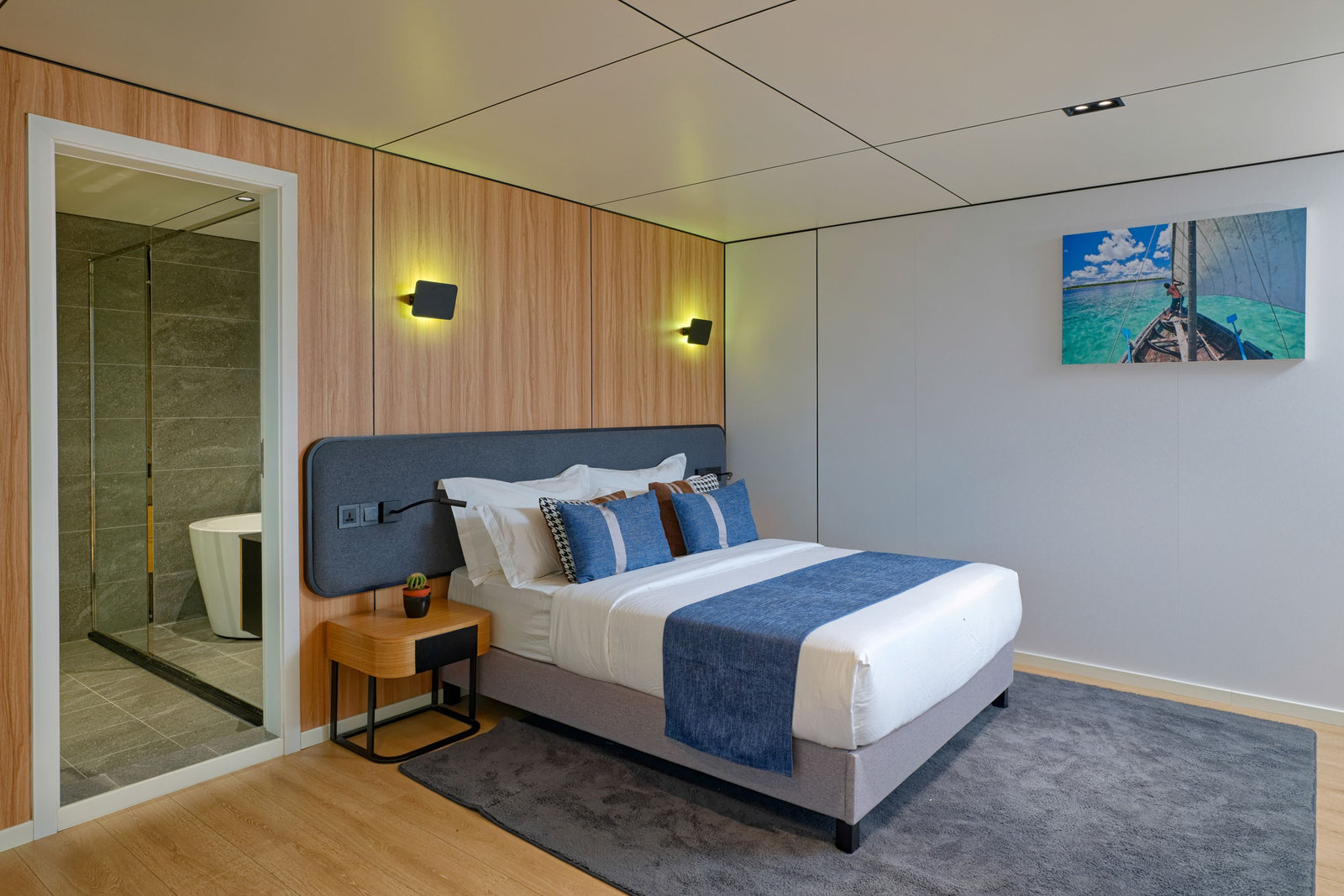 Main Deck Cabins, photo 1