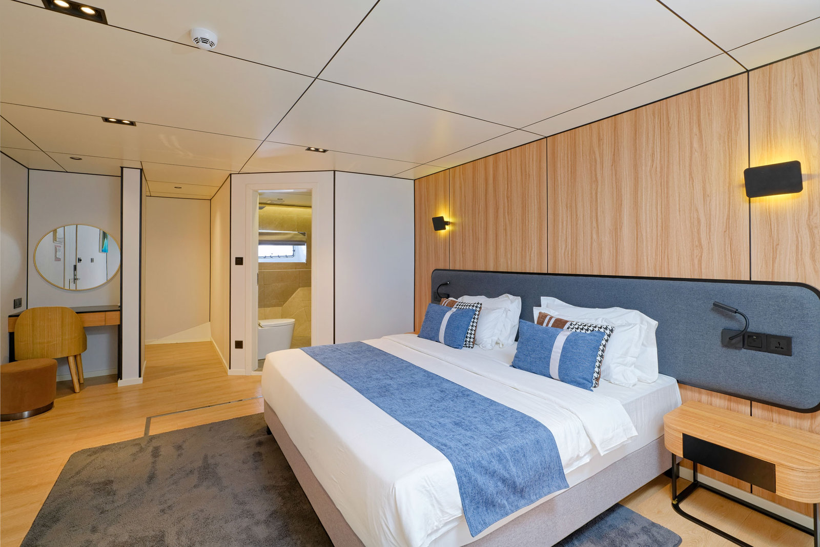Upper Deck Sea View Cabins, photo 1