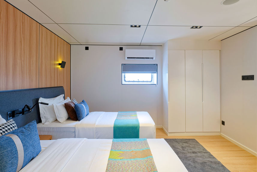 Main Deck Cabin - Ariyal