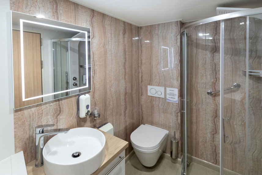 En-Suite bathrooms - Adriatica