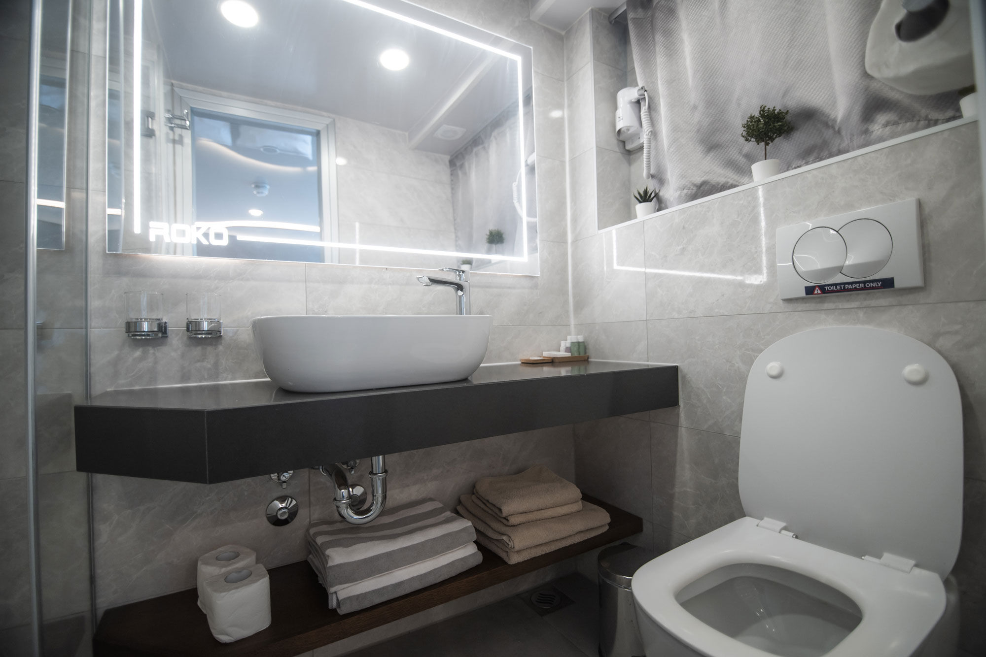 En-Suite bathrooms - Roko