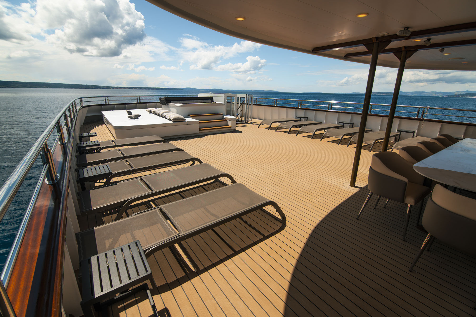 Sun Deck - Roko