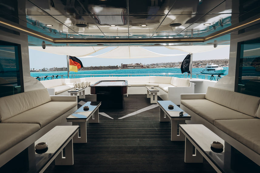 Salon exterior  - Ocean Dream