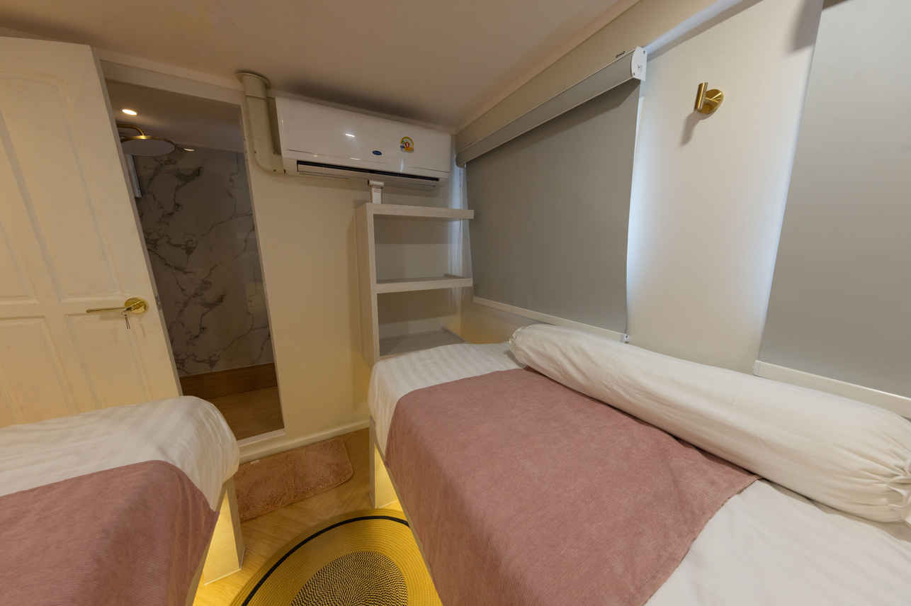 Twin Cabin Main Deck