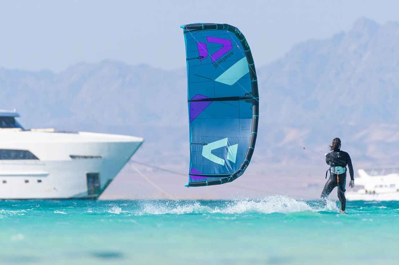 Kitesurfing