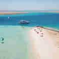 Kitesurfing
