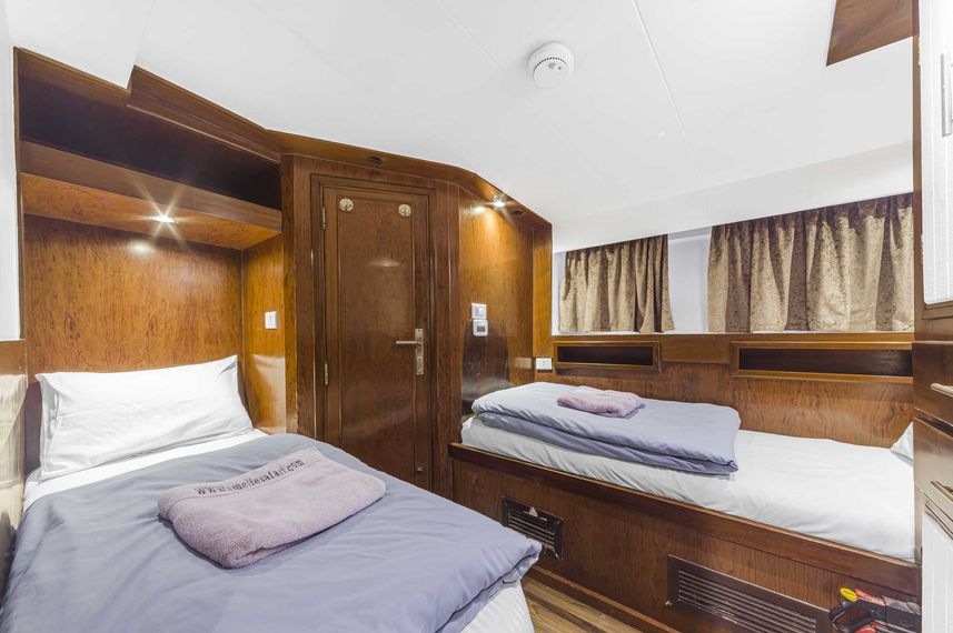 Twin Cabin - Amelie Adventures
