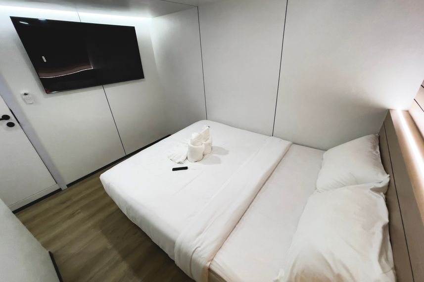 Double Cabin - Mandarin Queen 9