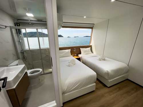 Twin cabin