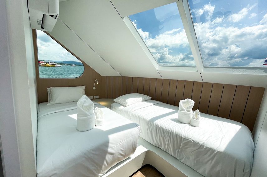 Twin Cabin - Mandarin Queen 9