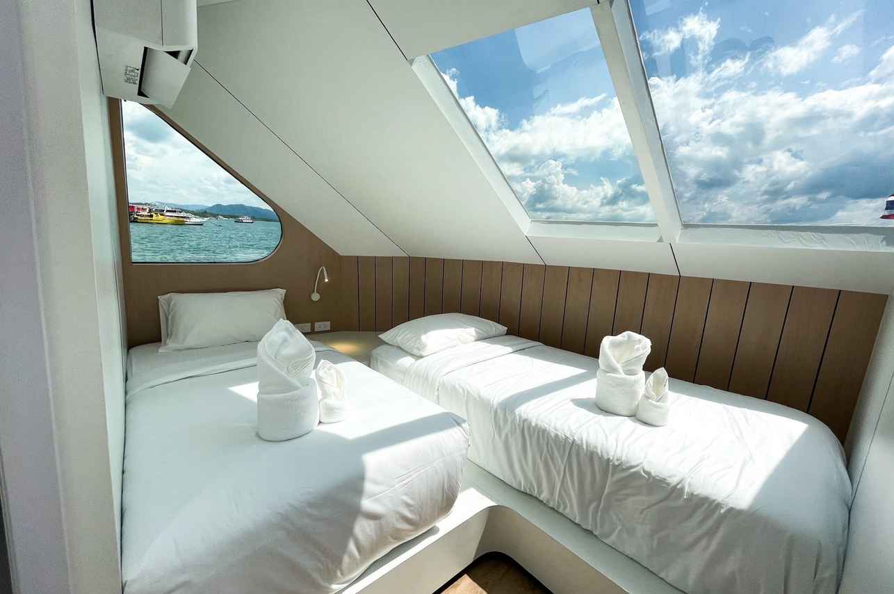 Twin Cabin - Mandarin Queen 9