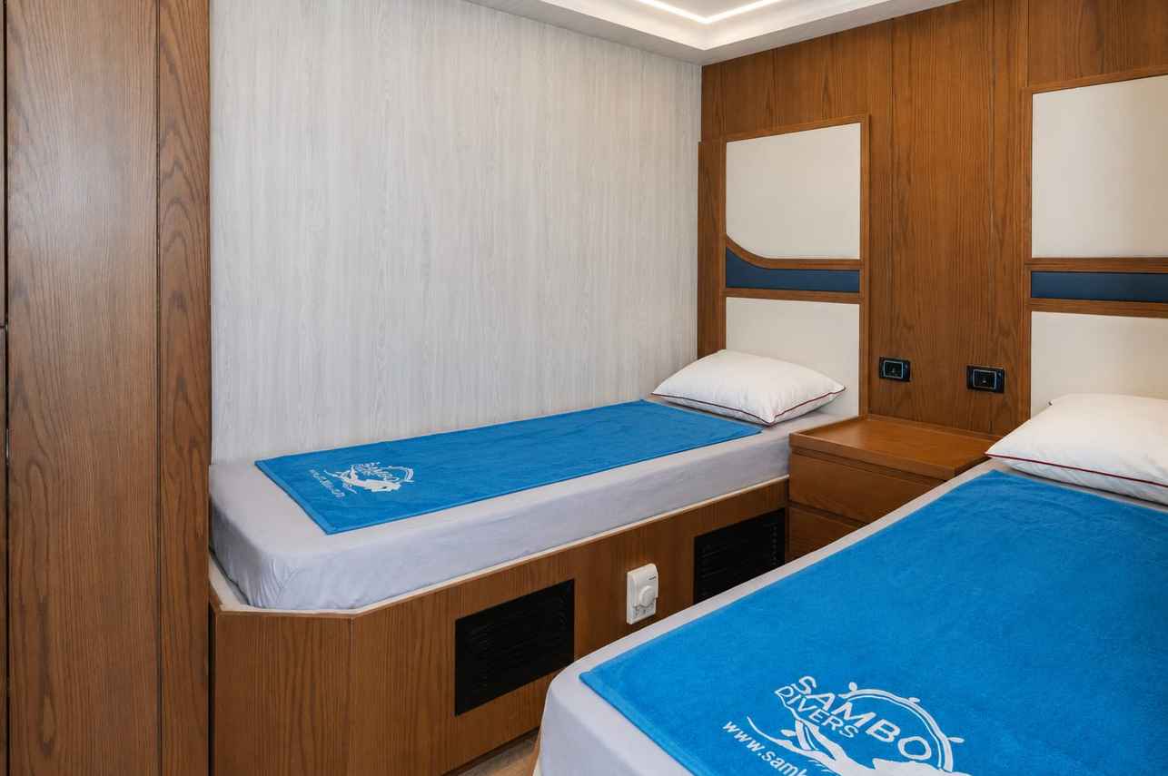 Twin Cabin - Lower Deck