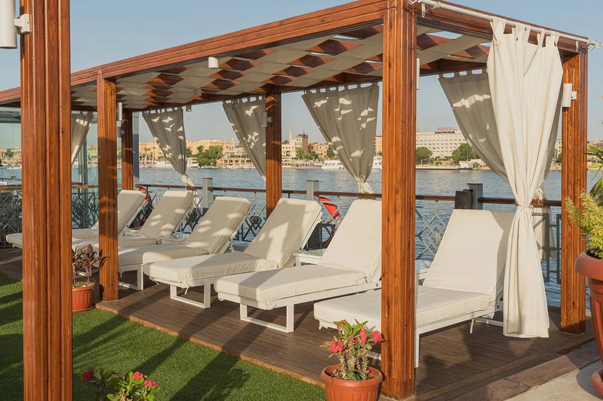 Merit Star - Sun Deck