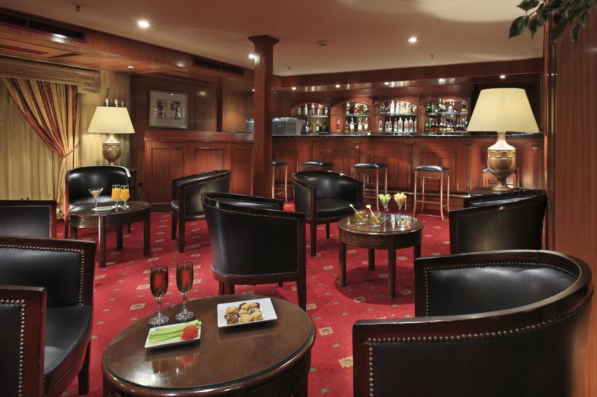 Area bar - Iberotel Crown Emperor