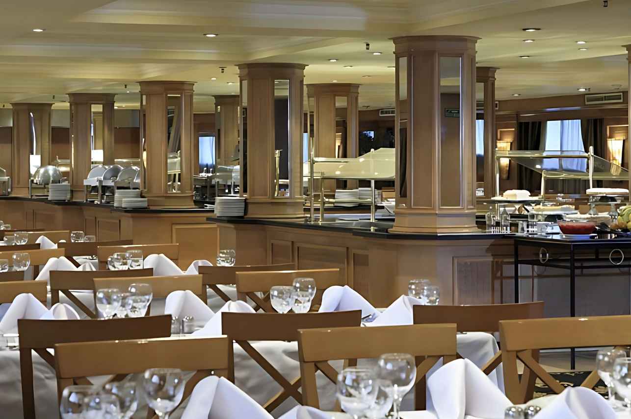 Dining Room - Iberotel Crown Empress