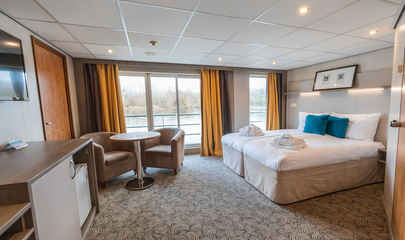 Upper Deck Suite (SUI)