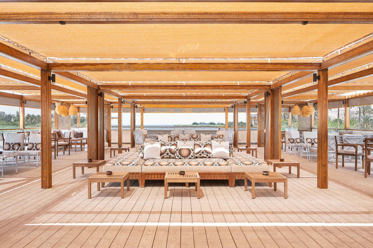 Outdoor Lounge - Jaz Viceroy