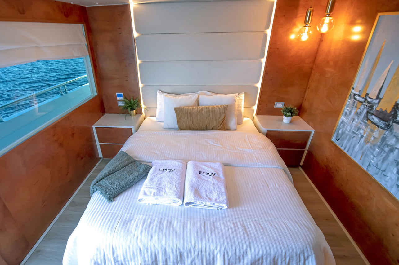 Double Bed Cabin - Sea view - Upper deck