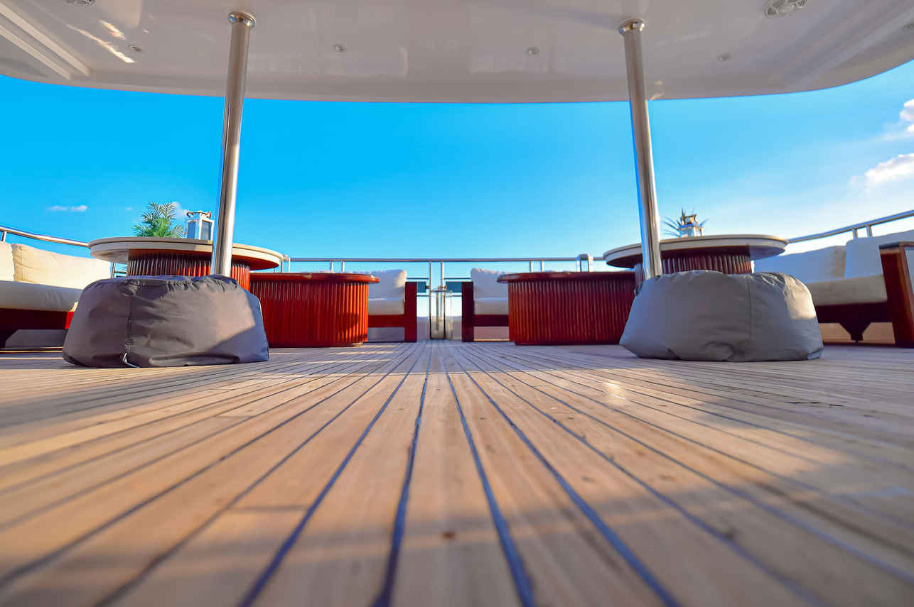 Outdoor Lounge - Eriny